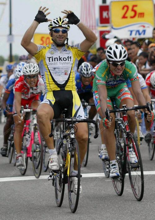 LE TOUR DE LANGKAWI