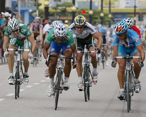 LE TOUR DE LANGKAWI