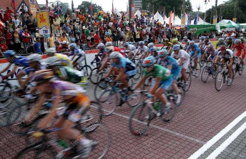 LE TOUR DE LANGKAWI