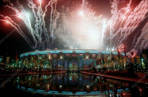 MAIN STADIUM - FIREWORKS