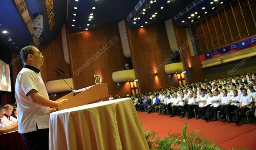 MCA09_10102015_RASMI
