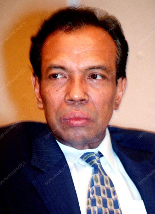 MEGAT_MUHAIYADIN_07012016