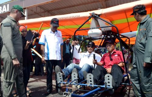 DATUK SERI IDRIS HARON