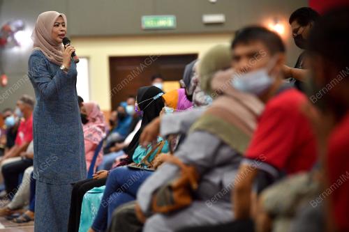 DATUK SERI RINA MOHD HARUN