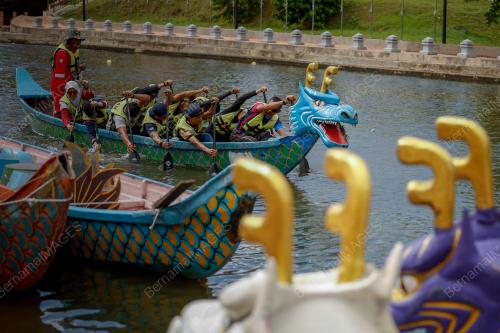 PERAHU NAGA