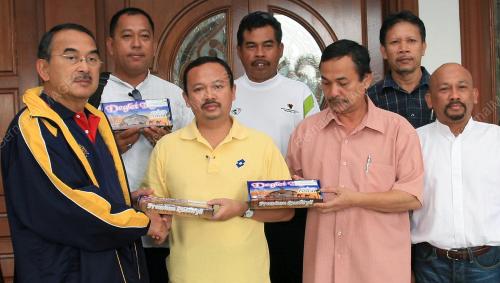 DATUK SERI MOHD ALI RUSTAM