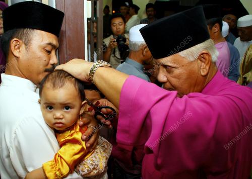 TUN MOHD KHALIL YAAKOB