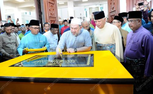 MK01_03032017_AGONG_MASJID