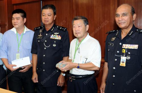 MK01_04032013_SUMBANGAN_POLIS
