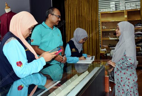 ABD RAZAK OMAR