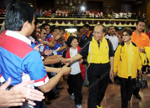 DATUK SERI DR RAIS YATIM