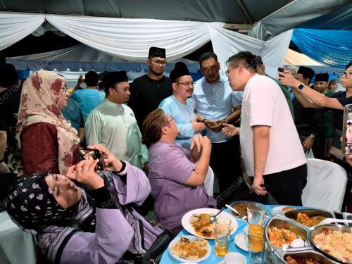 DATUK SERI SHAMSUL ISKANDAR MOHD AKIN