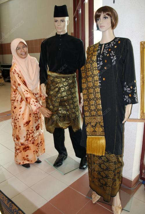 SONGKET MELAKA BUNGA KESIDANG