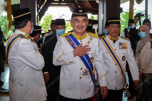TUN MOHD ALI RUSTAM