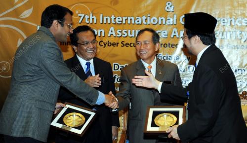DATUK JOSEPH SALANG GANDUM