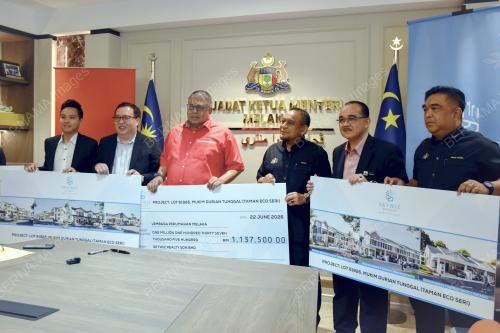 DATUK SERI AB RAUF YUSOH