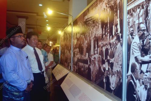 MK01_07112014_CHINA_PAMERAN