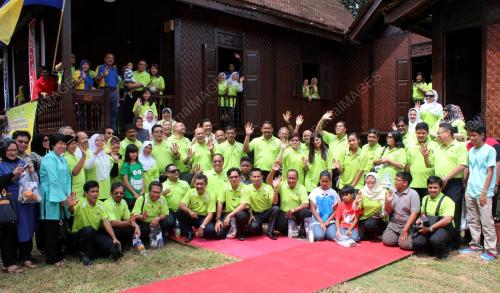 MK01_08012012_PERLIS