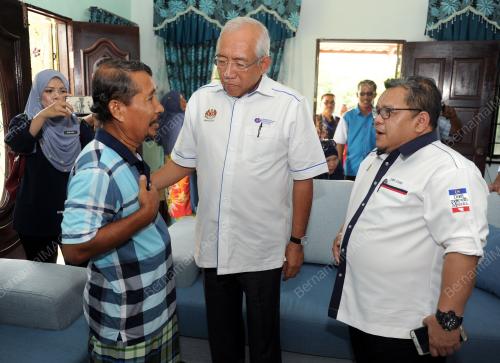 MK01_08122016_MAHDZIR