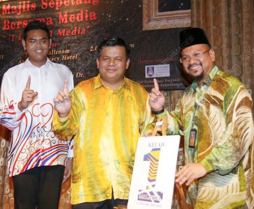 DR MIZAN HITAM