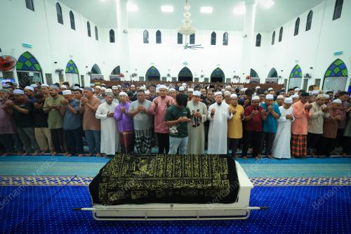 ALLAHYARHAMAH HASNATUL ADILAH HASSAN