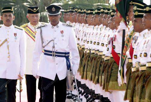 TUN MOHD KHALIL YAAKOB