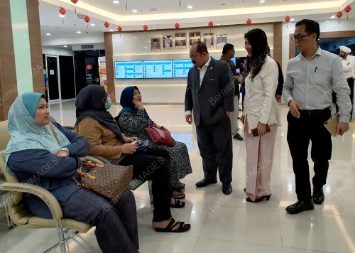 DATUK SERI SHAMSUL ISKANDAR MOHD AKIN