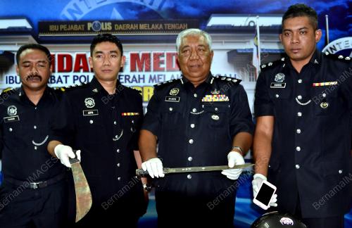 MK01_10062015_POLIS_SAMUN