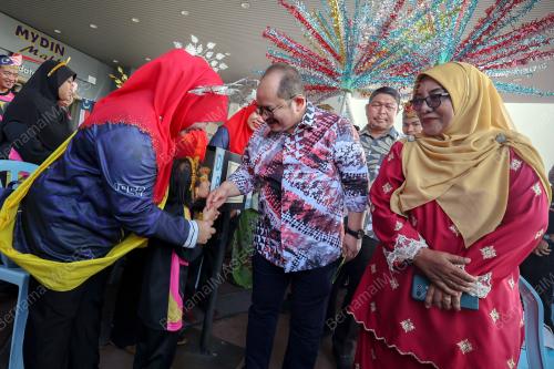 DATUK SERI SHAMSUL ISKANDAR MOHD AKIN