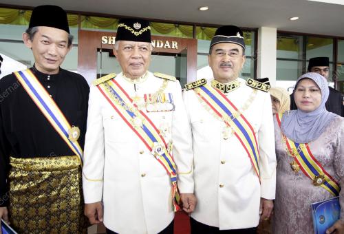 TUN MOHD KHALIL YAAKOB