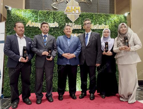 DATUK RAIS YASIN