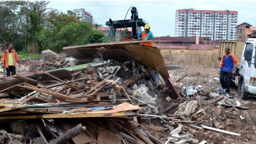 MK01_11012012_SAMPAH