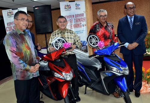 MK01_11112019_CUKAI_HADIAH