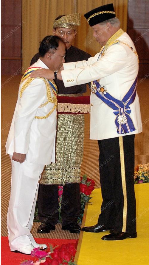 MOHD KHALIL YAAKOB