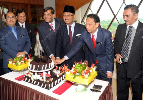 MK01_13052013_KM_HARI_JADI-1
