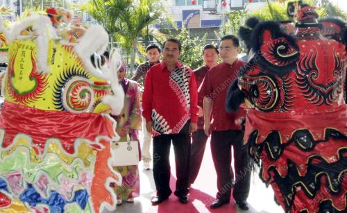 DATUK SERI ALI RUSTAM