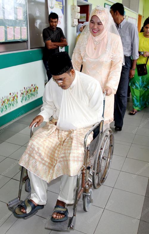 MK01_14042012_NIKAH_HOSPITAL