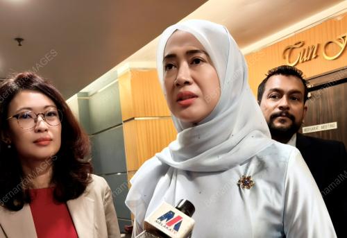 DATUK KHAIDHIRAH ABU ZAHAR