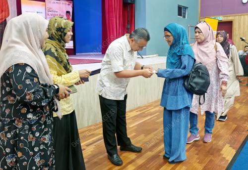 ADLY ZAHARI