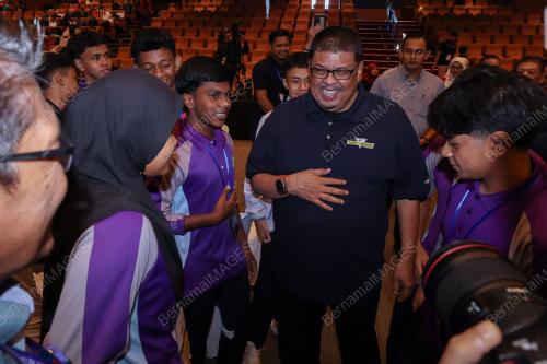 DATUK SERI AB RAUF YUSOH