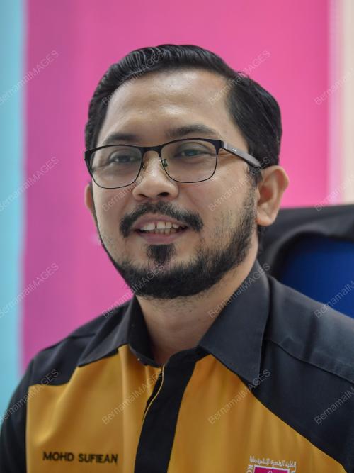 DR MOHD SUFIEAN HASSAN