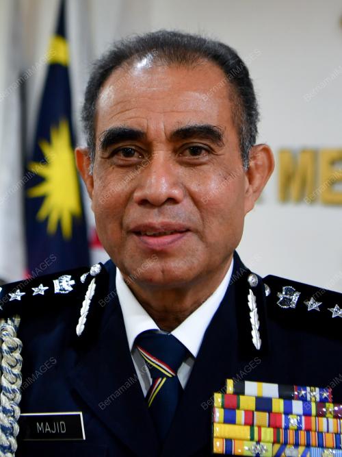 DATUK ZAINUDDIN YAACOB