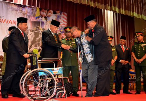 MK01_17082015_TABUNG_HARI_PAHLAWAN