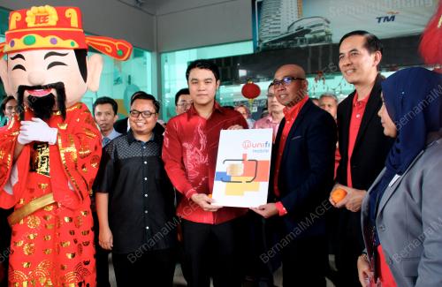 MK01_18022019_KOMUNIKASI_BN201902170812