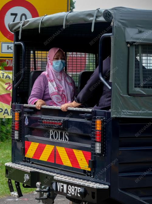 KANAK-KANAK LEMAS