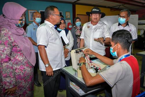 DATUK DR ABD LATIFF AHMAD