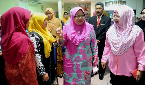 MK01_19092017_DISKUSI_BN201709185926_2