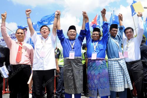 MK01_20042013_CALON_BN_MELAKA