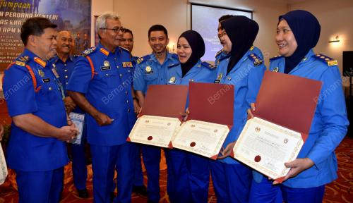 DATUK SERI REDZUAN YUSOF