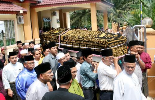 MK01_21012011_JENAZAH_ADUN
